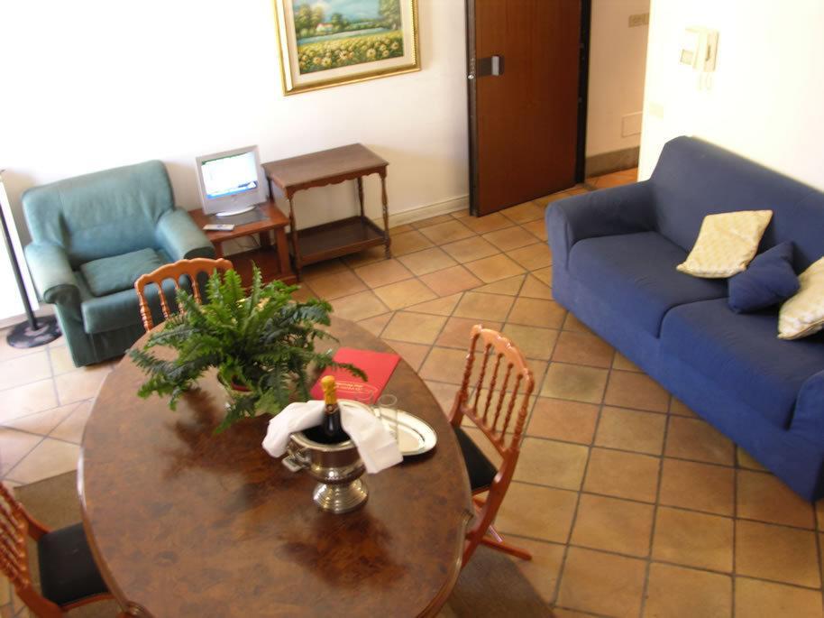 Residenza Monti Villa Rome Exterior photo