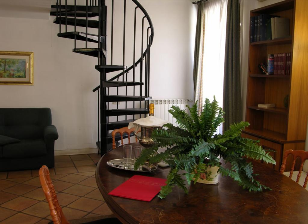 Residenza Monti Villa Rome Exterior photo